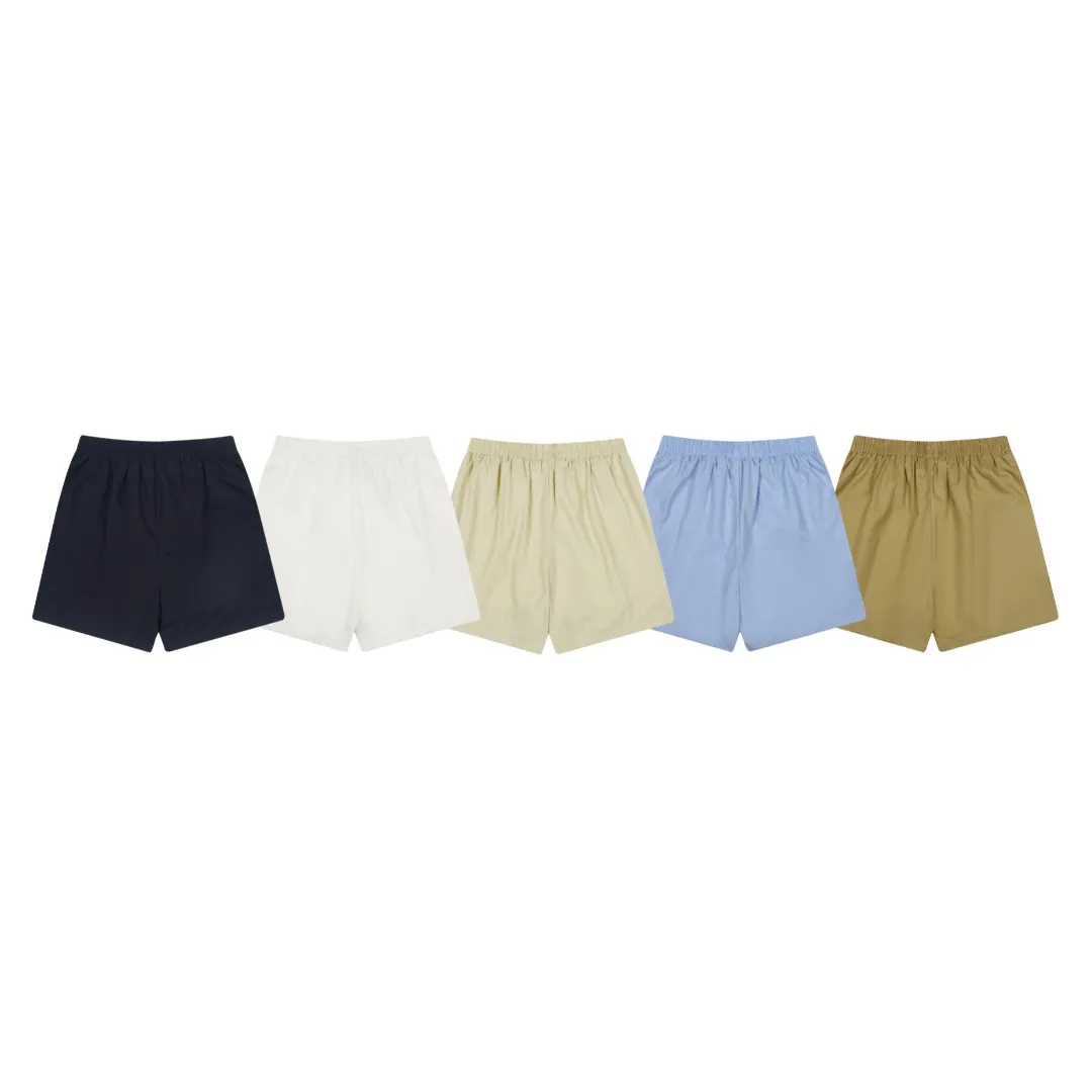 P210 White background picture [High-end quality] Style number: 25052# Color: Navy blue/off-white/light khaki/ice blue/dark khaki Size: S to XL - Ralph Lauren/Ralph Lauren 25SS Summer hot item high-quality lazy old money style linen couple style five-point shorts - originality restoration 105% cotton blended bamboo linen on the face Super soft nylon elastic in the same color ✅ - 100% restored workmanship Short five-point version, double-layered inside and outside to prevent exposure, double stitching to cover the independent waistband ✅ - Professional washing before the car, the texture of the fabric is tight and soft ✅ - RL/Ralph Lauren linen shorts are simply a summer savior. The linen material allows every pore to breathe freely, say goodbye to sticky heat. Walking on the road, the wind blows, and the heat all over the body is instantly smoothed away. The bamboo texture is natural and unique, simple and pure texture, full of laziness and old money style.